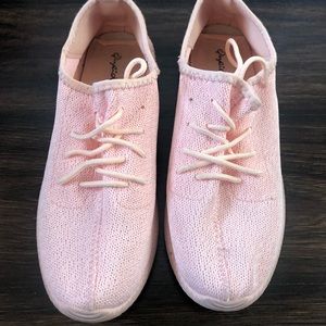 Pink knit tennis shoes